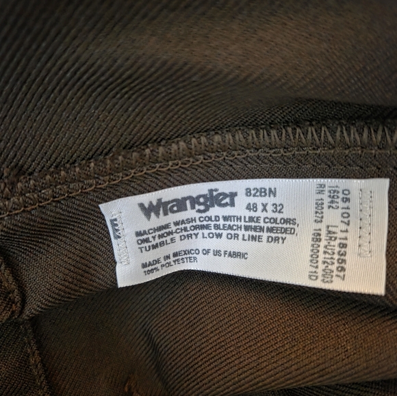 Mens Wrangler Wrancher Wrinkle Resistent Pants 48x32 Brown NWT - Picture 7 of 7